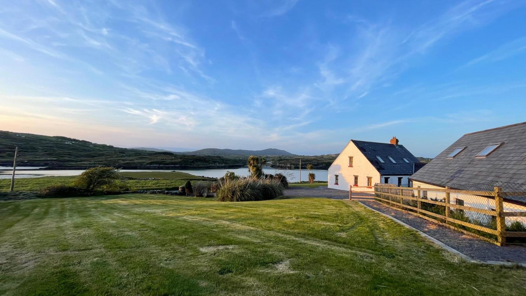 Seafront House With Own Private Pier In Gunpoint, Schull, West Cork Villa Seafort Exterior photo