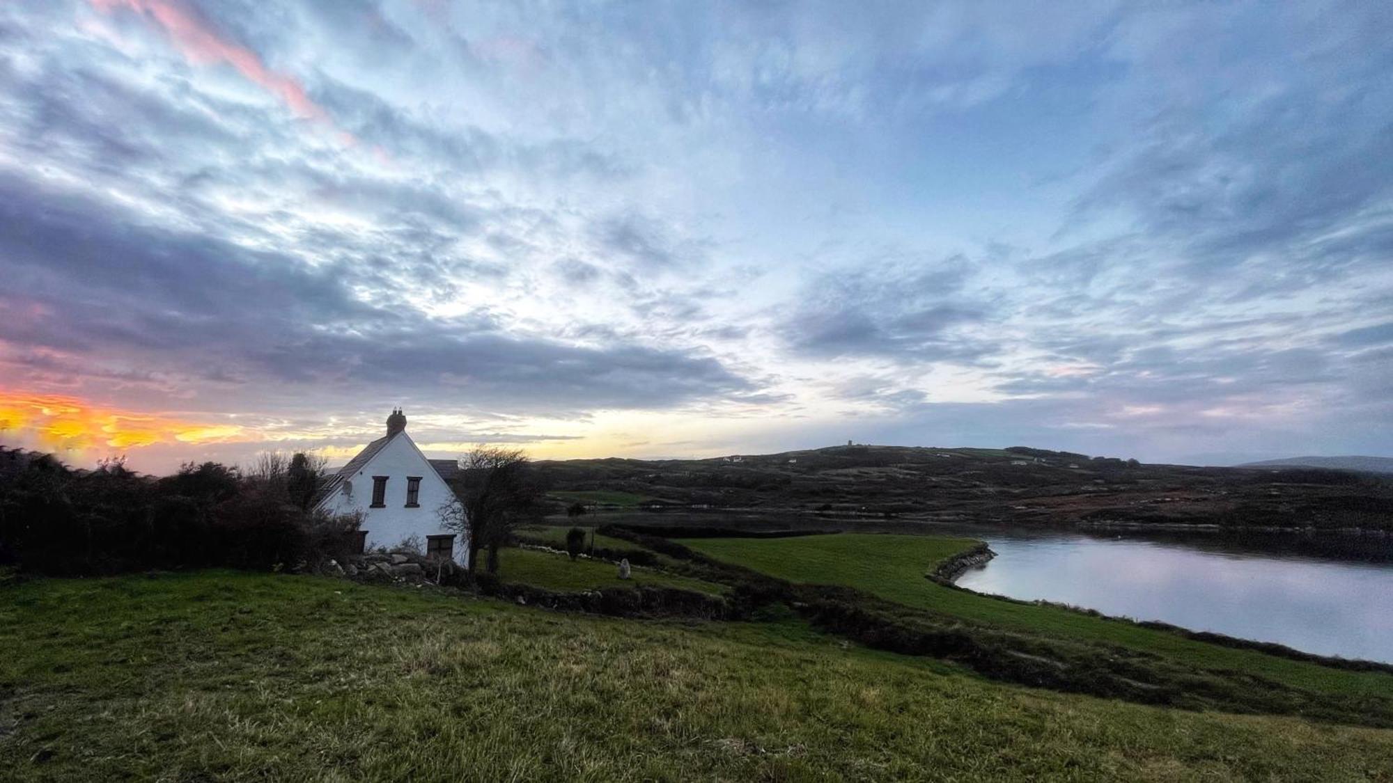 Seafront House With Own Private Pier In Gunpoint, Schull, West Cork Villa Seafort Exterior photo